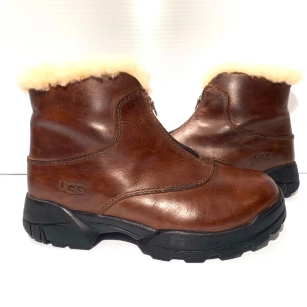 UGG Men’s Brown Leather Ankle Boots with Shearling Lining